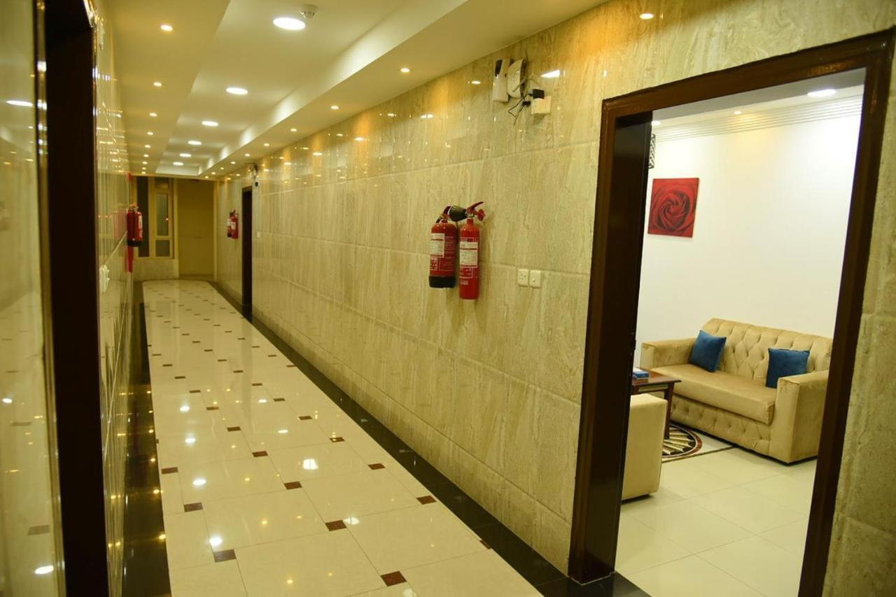 شقق جنان المفروشة Jenaan Apartments Наджран Екстериор снимка